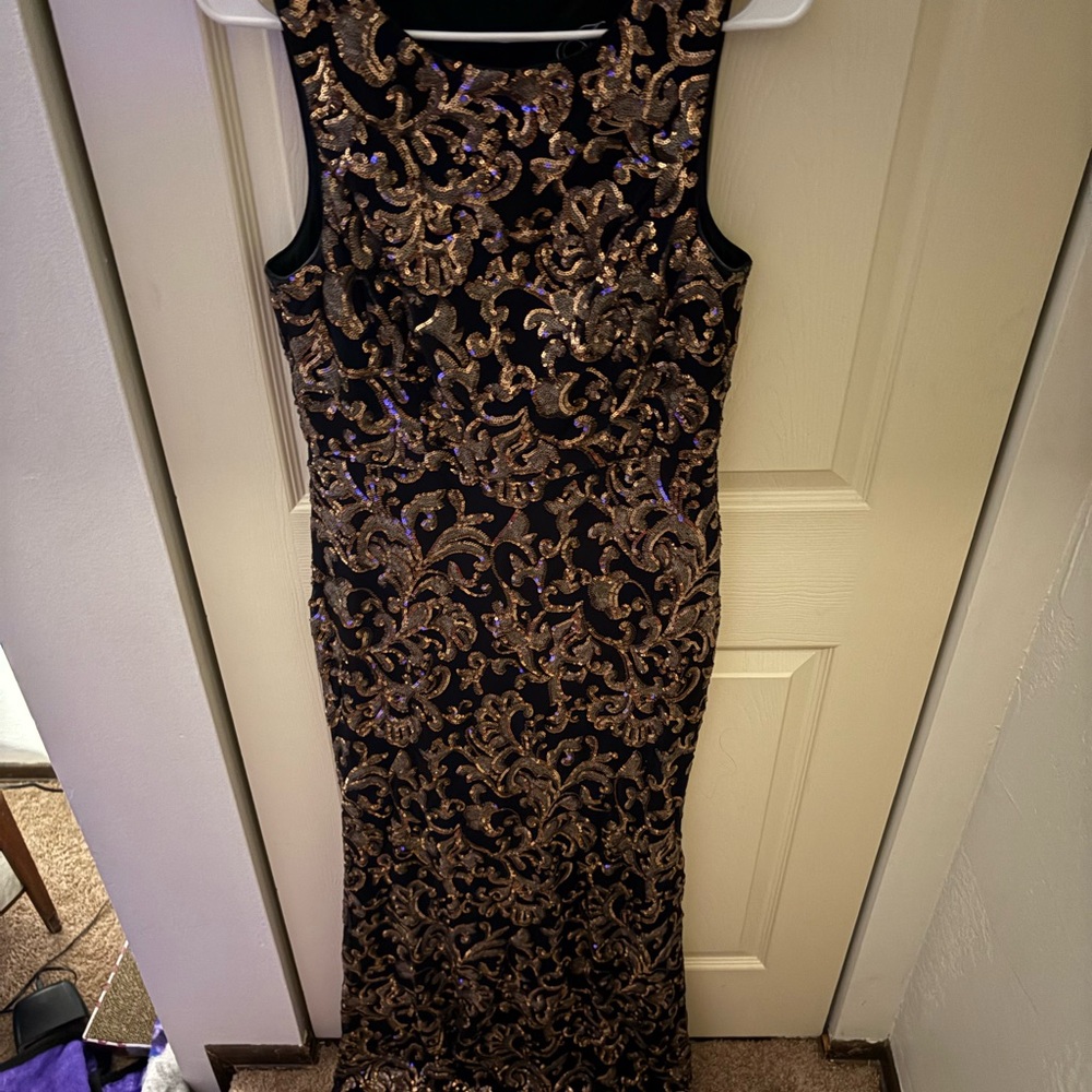 Alex Evenings Black Sleeveless Sheath Maxi Dress